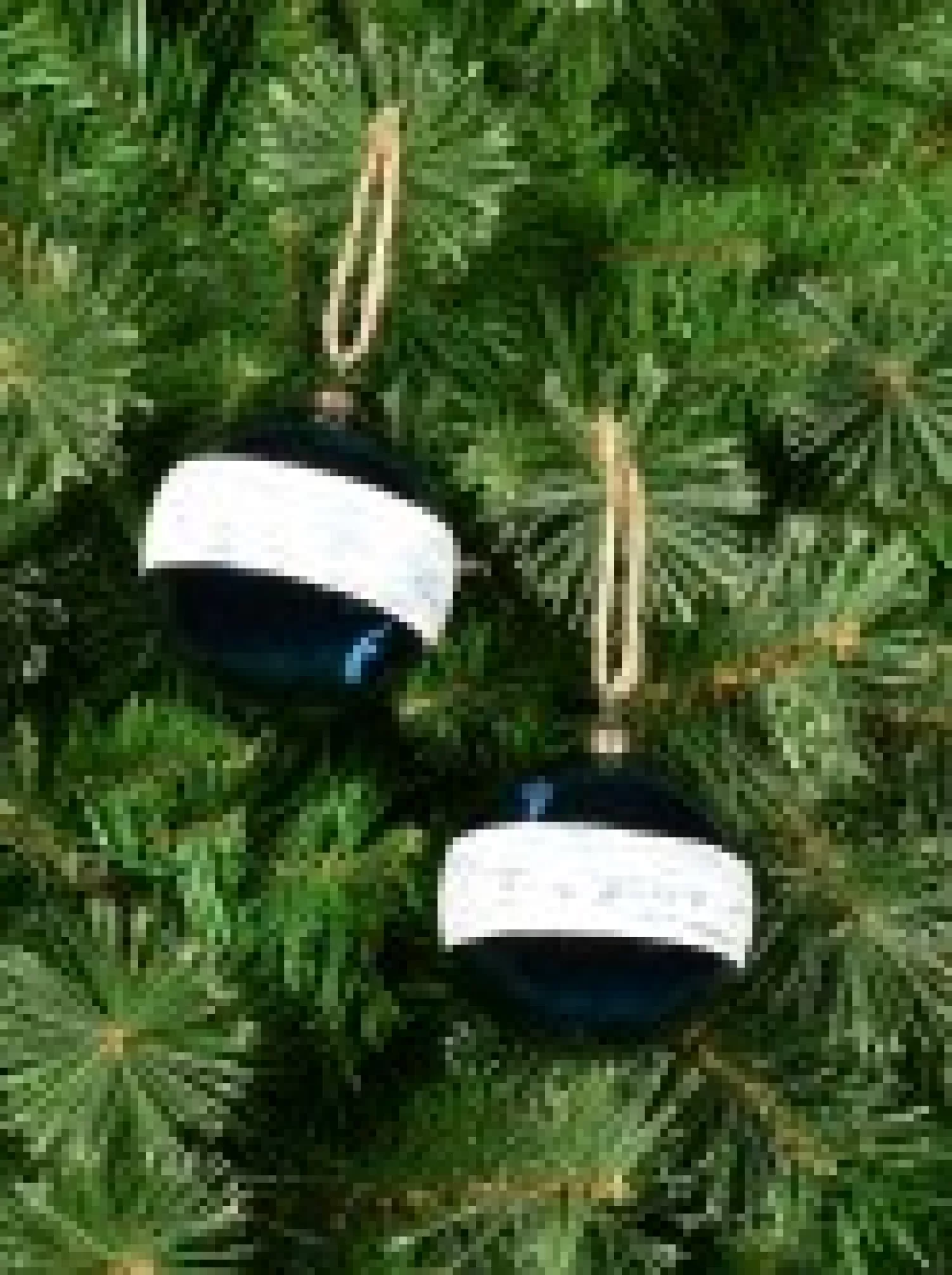 Christmas Warehouse Blue Gloss Christmas Bauble Decorations With Cream Stripe Band - 4 X 80Mm> Bauble Packs