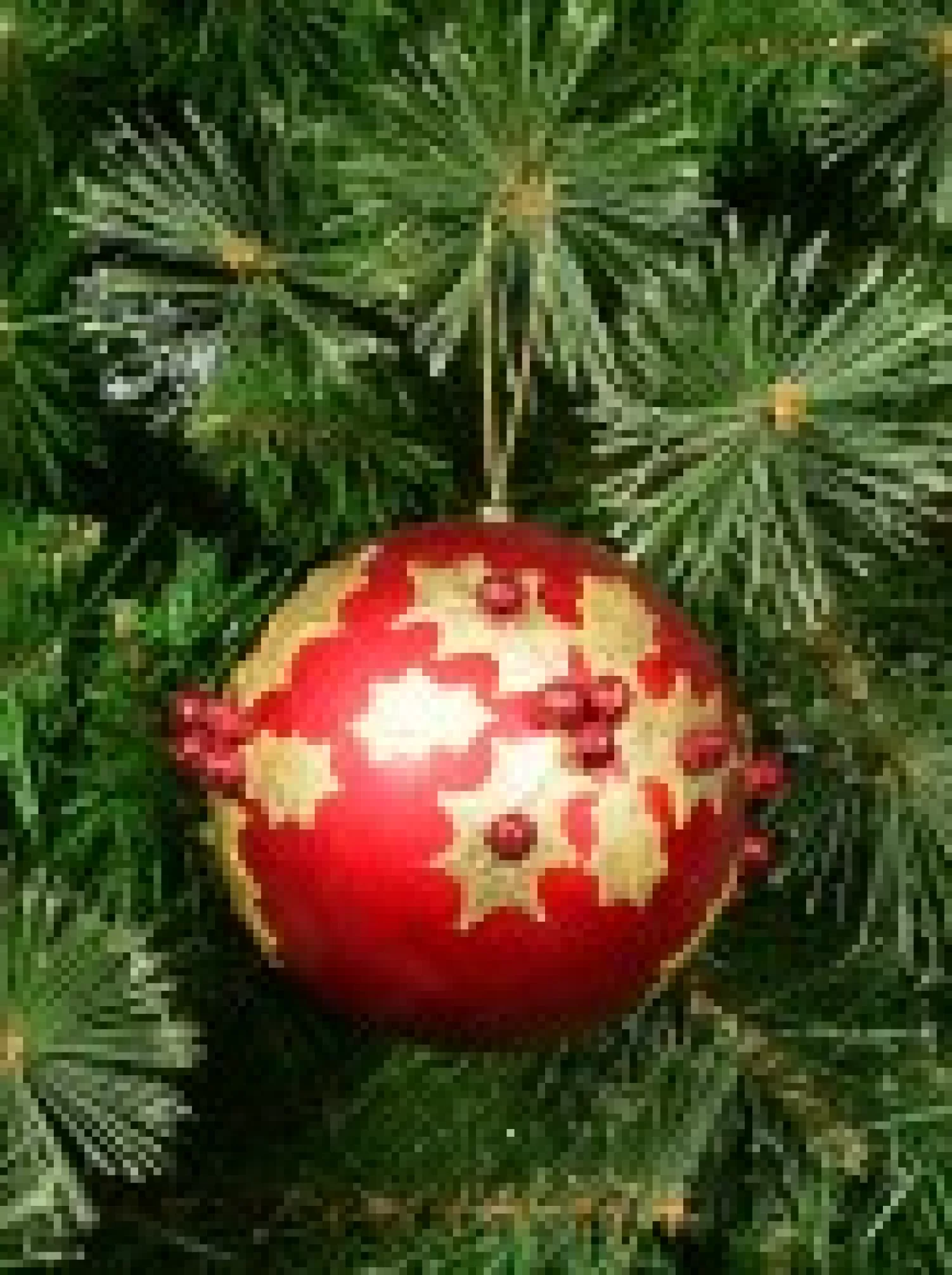 Christmas Warehouse Gold Antique Holly Red Bauble Christmas Tree Hanging Decoration - 11Cm> Hanging Decorations - Individual