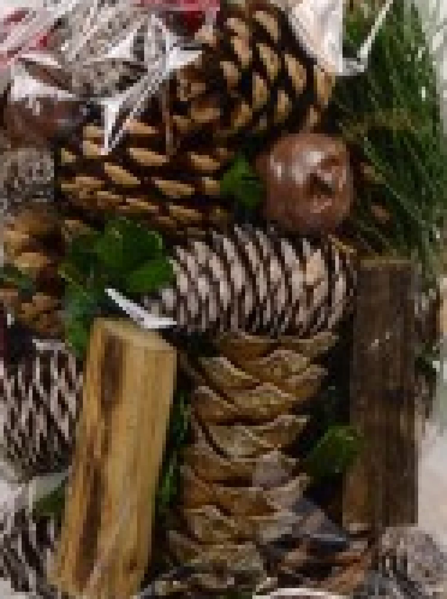 Christmas Warehouse Natural Pine Cones, Wood Chunks, Stars, Bells & Berries Decoration Mix - 400G> Natural Christmas Decorations